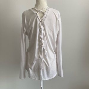 GapFit Breathe Shirt w/ Lace Up Back